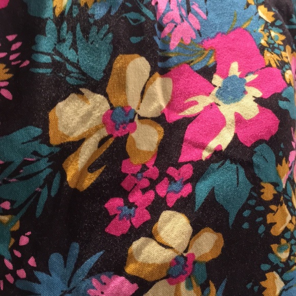 Floral Mini Skirt - Picture 2 of 3